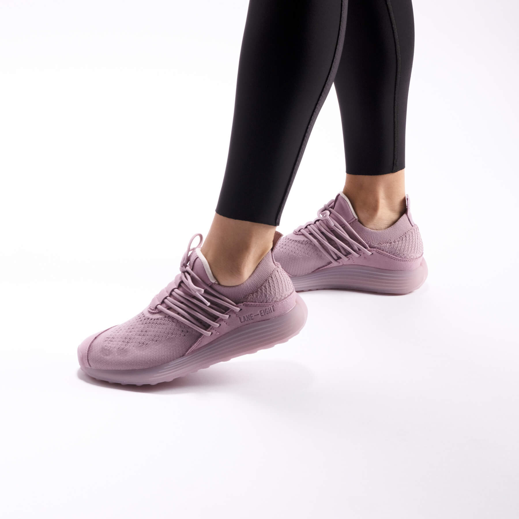 LANEEIGHT-TRAINER-AD-1-LilacDream-WomensOnFoot-min