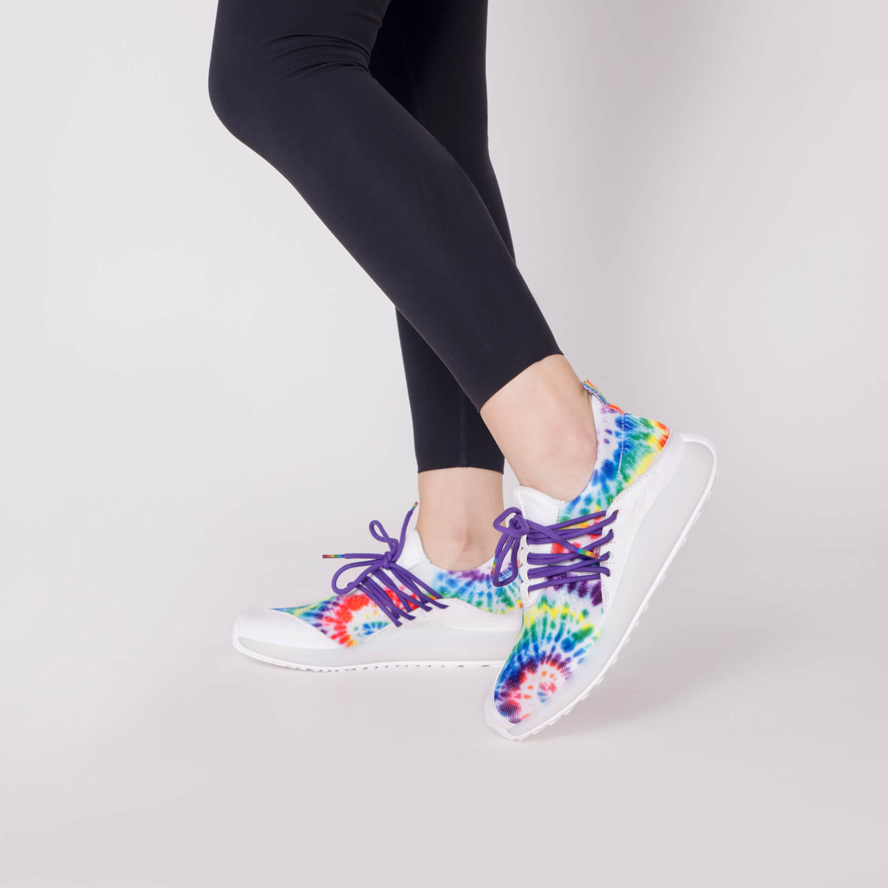 LANEEIGHT-TRAINER-AD-1-Pride-WomensOnFoot